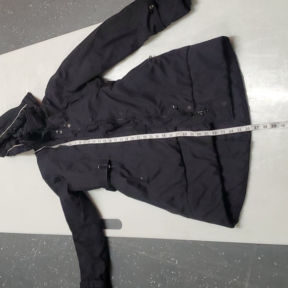 Lululemon Hooded Parka in Black - Picture 10 of 15
